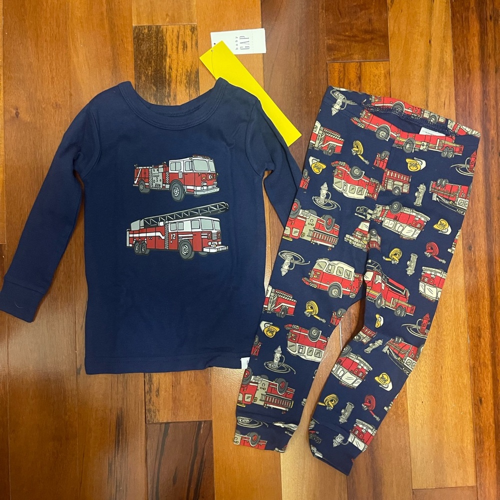 New - GAP Firetruck 2 piece PJ